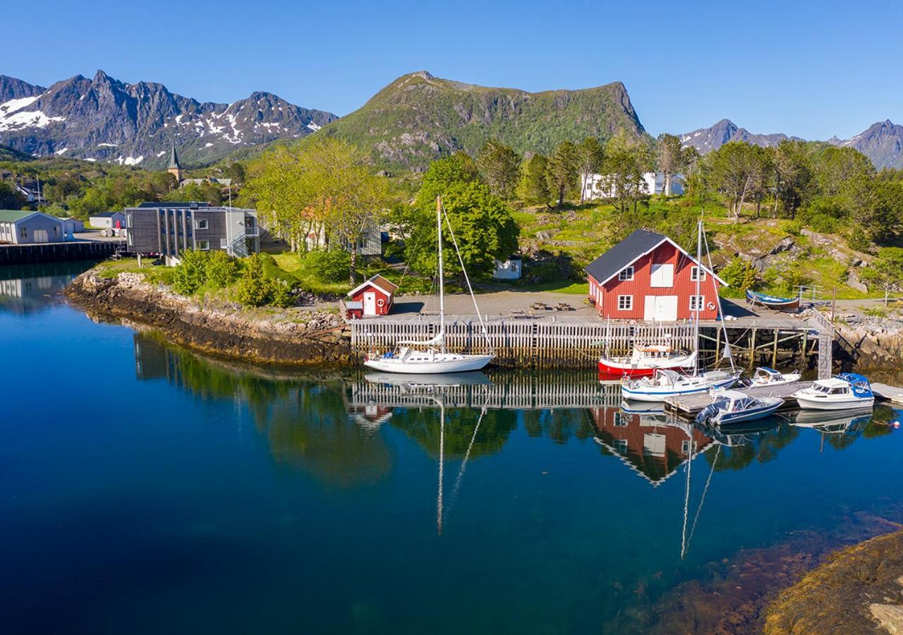 Lofoten Sommerhotell Og Vandrerhjem คาเบลว็อก ภายนอก รูปภาพ